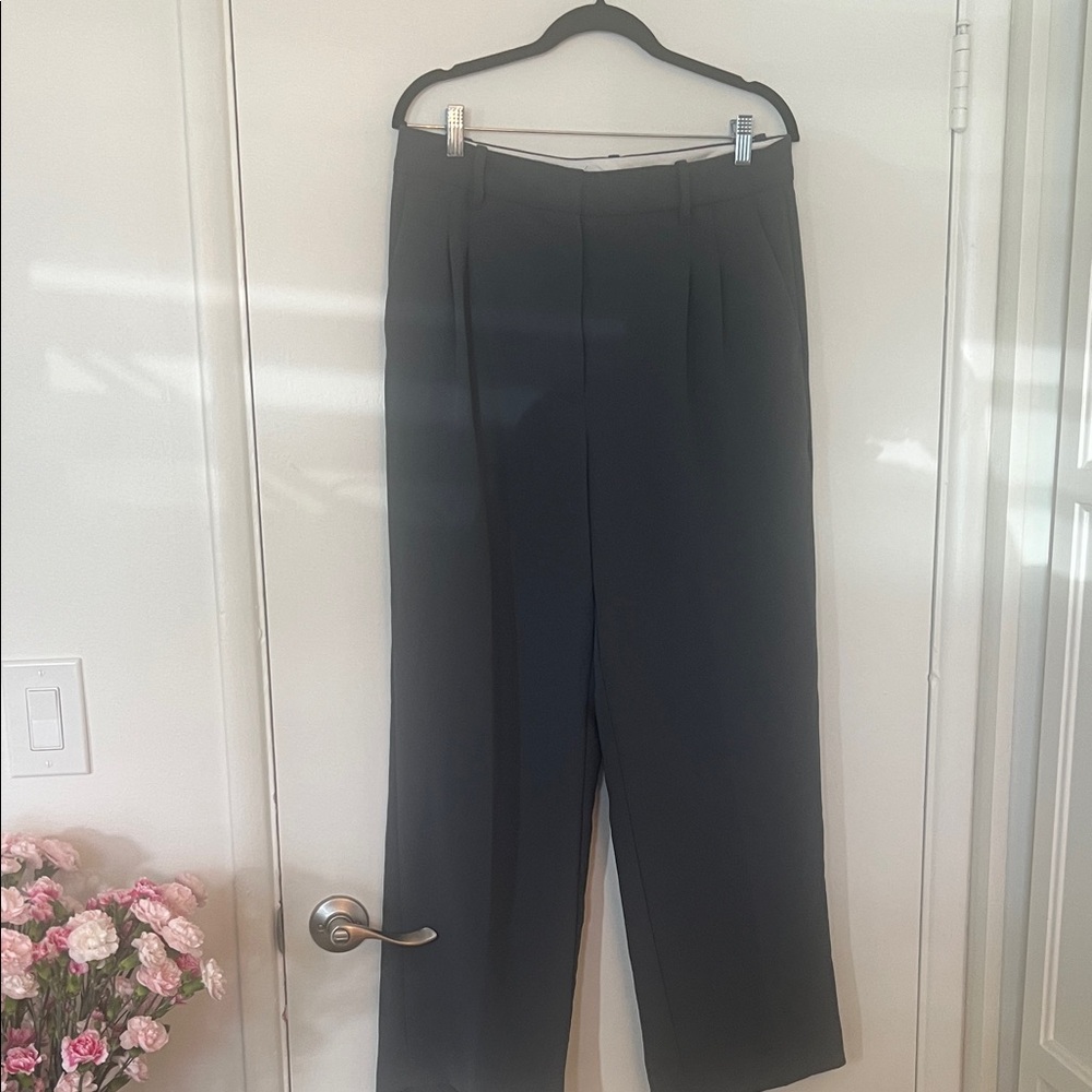 Echo grey, aritzia Wilfred effortless pants, size 12, excellent condition